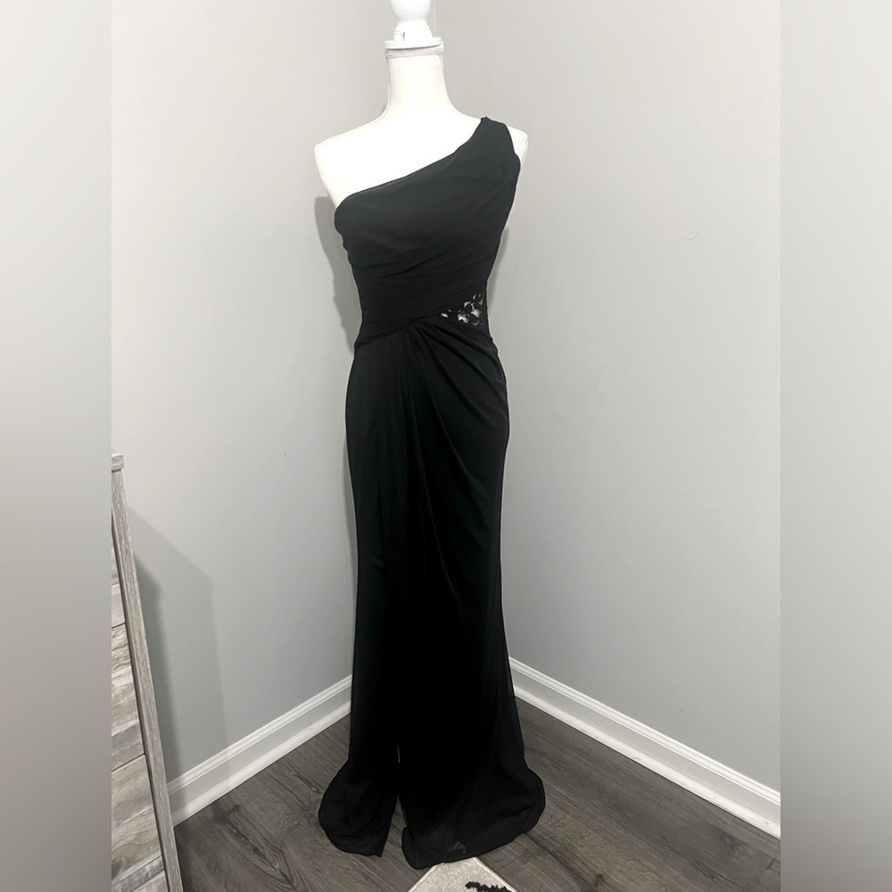 New! Formal or bridesmaids dress. Only worn once. Perfect condition